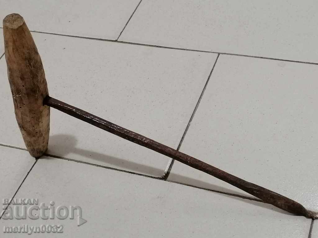 Аукцион Старинен маткап, бургия, свредел, ковано желязо Аукцион Старинен маткап, бургия, свредел, ковано желязо