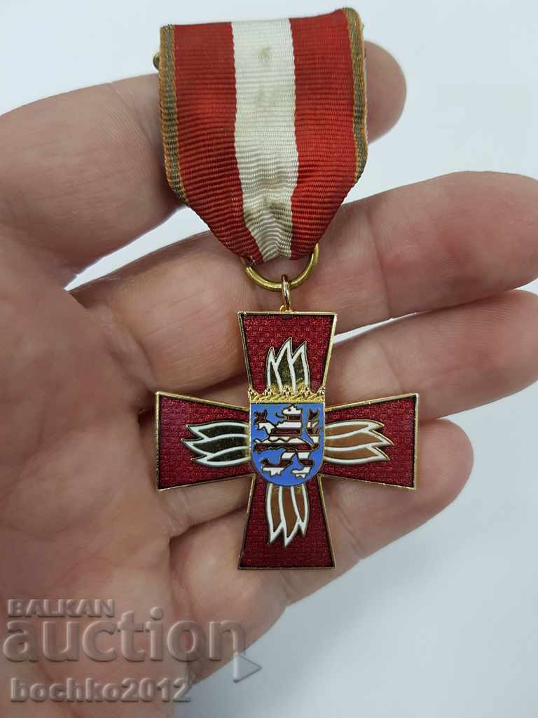 Old collectible Austrian gold-plated order medal with enamel with price 75.00 BGN | € 38.35 Old collectible Austrian gold-plated order medal with enamel with price 75.00 BGN | € 38.35