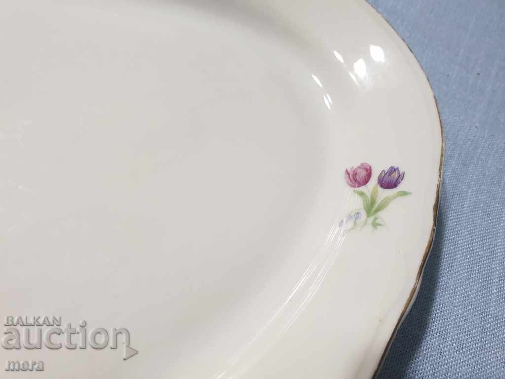 Auction  Porcelain plateau-Kitka-New market