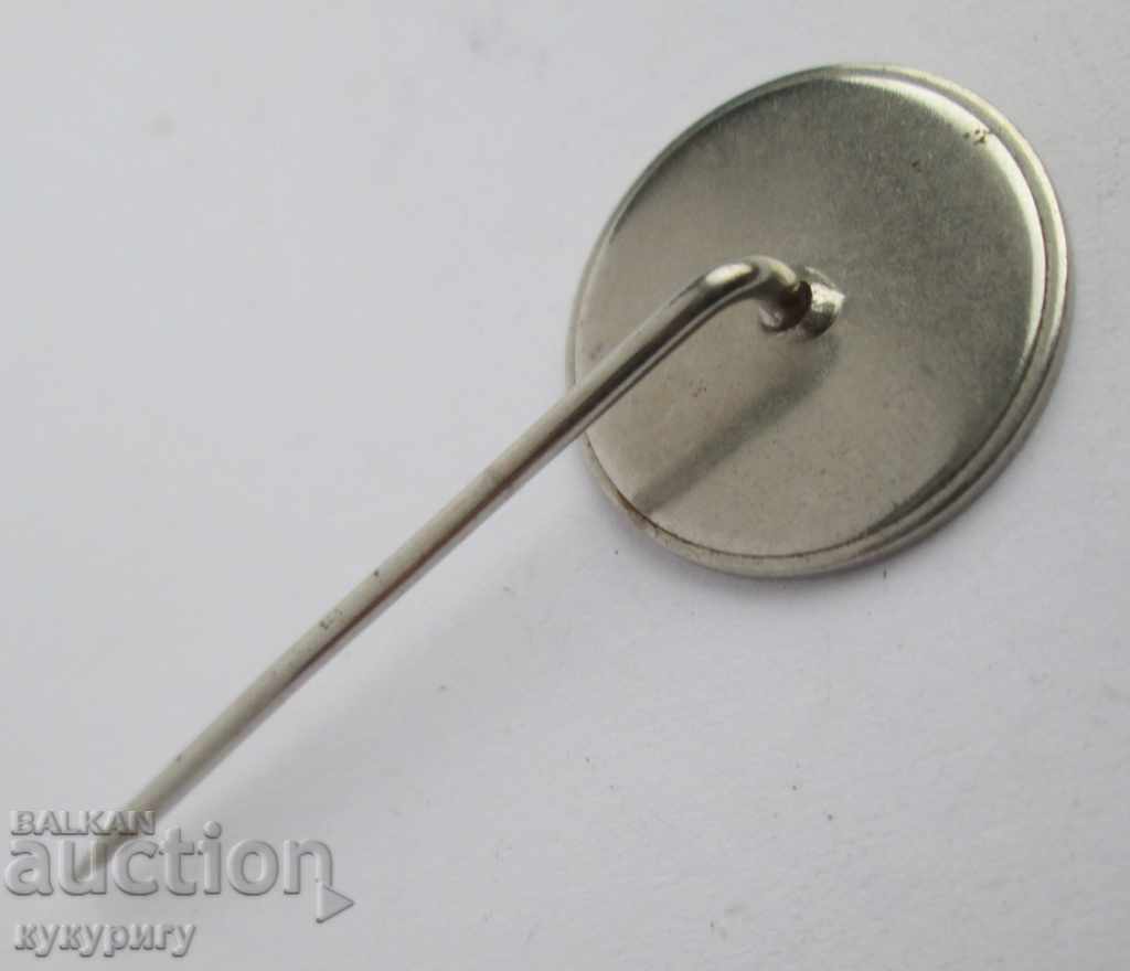 Auction Old music badge rock band AC / DC HEAVY METAL Auction Old music badge rock band AC / DC HEAVY METAL