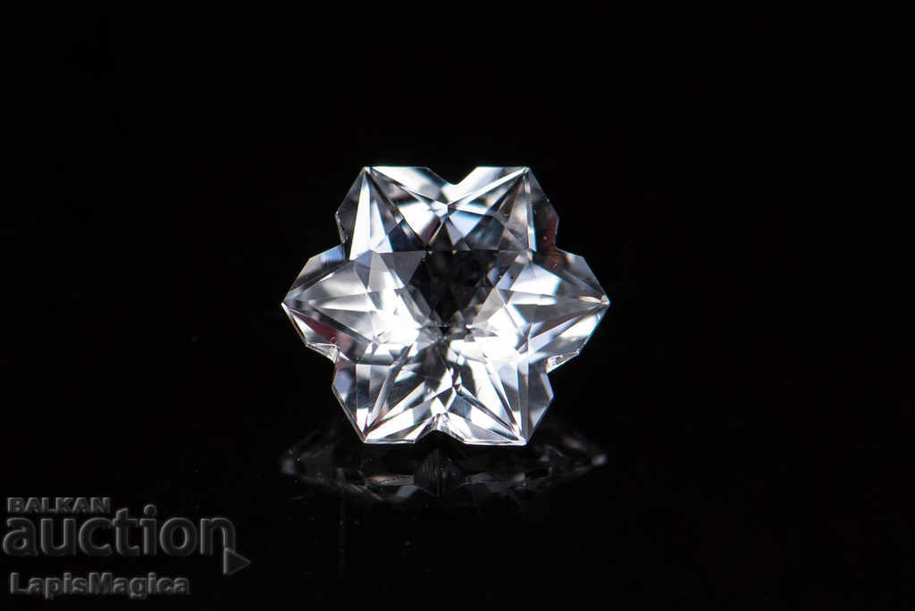 Unique white topaz with snowflake cut 1.8ct IF