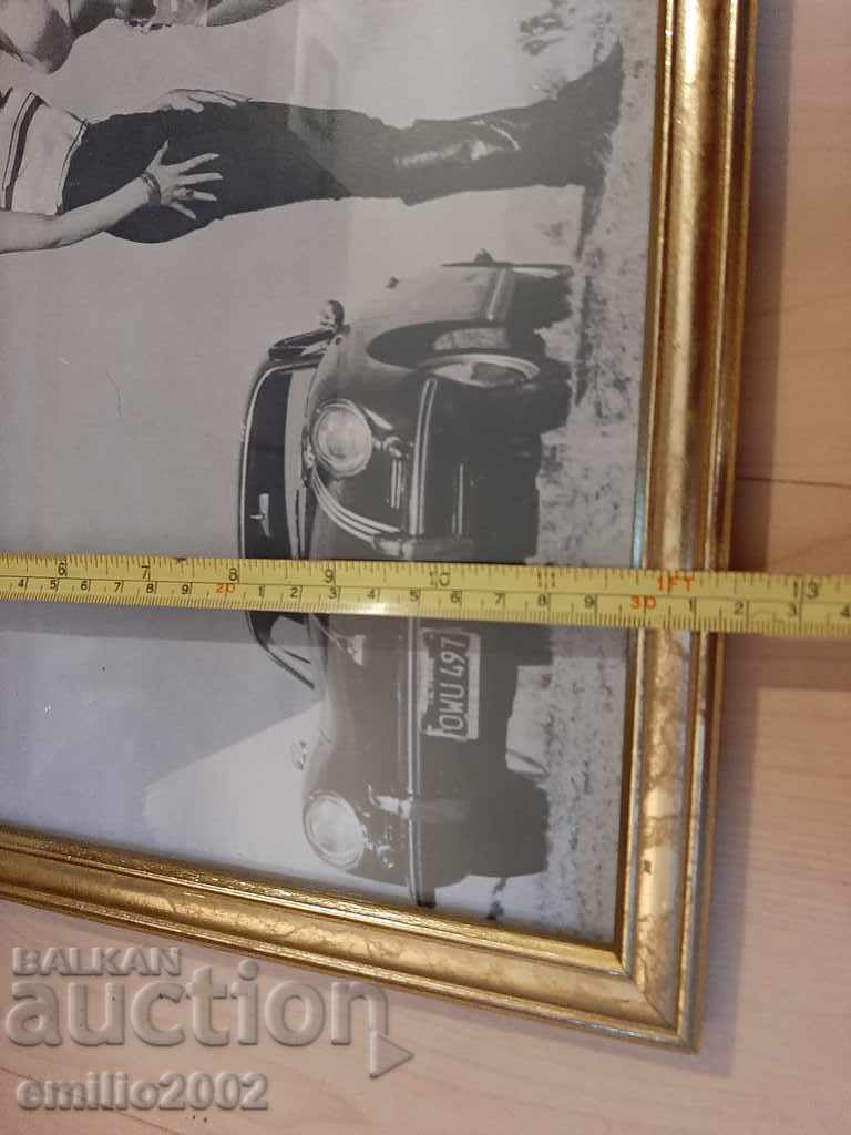 Ενδιαφέρουσα αφίσα ταινίας σε κορνίζα 41/31 cm με τιμή 14.00 BGN | € 7.16 Ενδιαφέρουσα αφίσα ταινίας σε κορνίζα 41/31 cm με τιμή 14.00 BGN | € 7.16