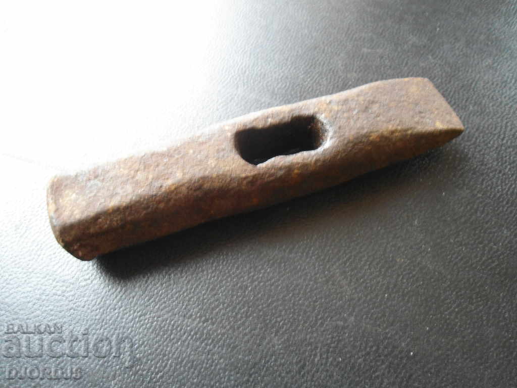 An old hammer with price 4.00 BGN | € 2.05 An old hammer with price 4.00 BGN | € 2.05