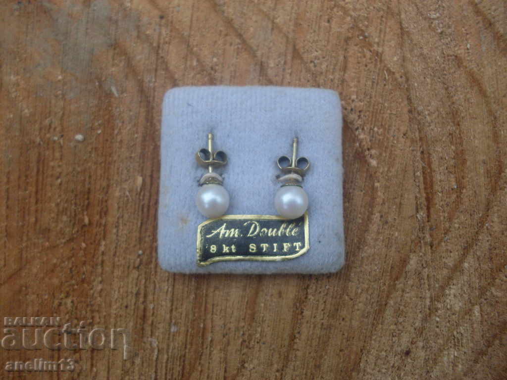 Auction  OLD GOLDEN EARRINGS WITH PEARLS