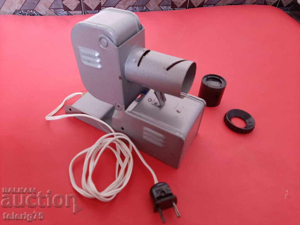 Old Flimprojector Tape Projection Machine 'Pioneer' with price 14.00 BGN | € 7.16