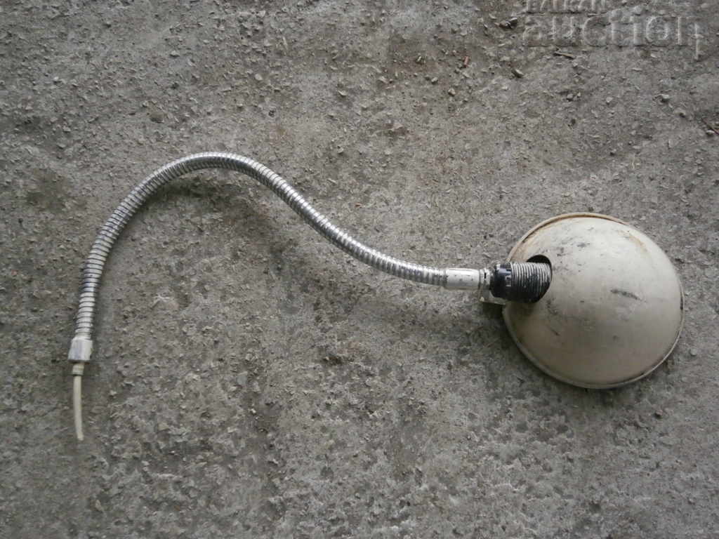 Auction Removable industrial reflector lamp 60s Auction Removable industrial reflector lamp 60s