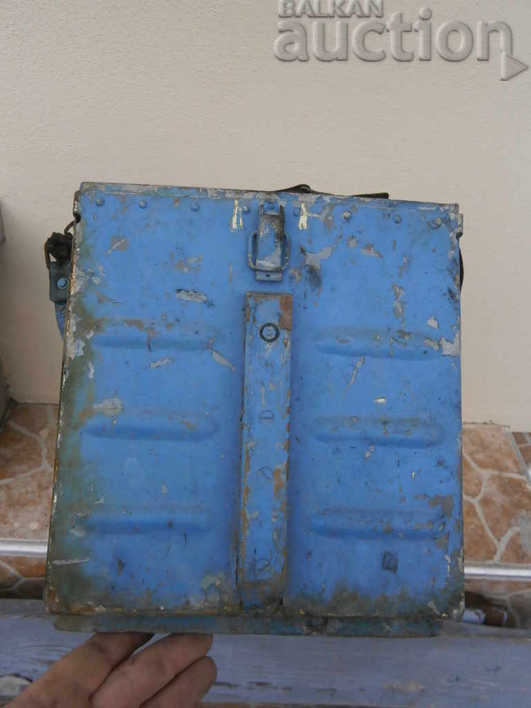 κιβώτιο αλουμινίου από τρόλεϊ εκτόξευσης αεροπλάνου Β' Παγκόσμιου Πολέμου - 5 κιβώτιο αλουμινίου από τρόλεϊ εκτόξευσης αεροπλάνου Β' Παγκόσμιου Πολέμου - 5