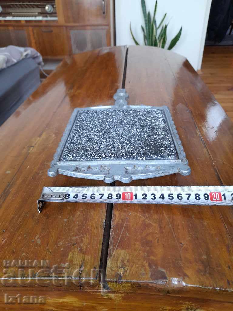 Old stand for warm objects with price 25.00 BGN | € 12.78 Old stand for warm objects with price 25.00 BGN | € 12.78