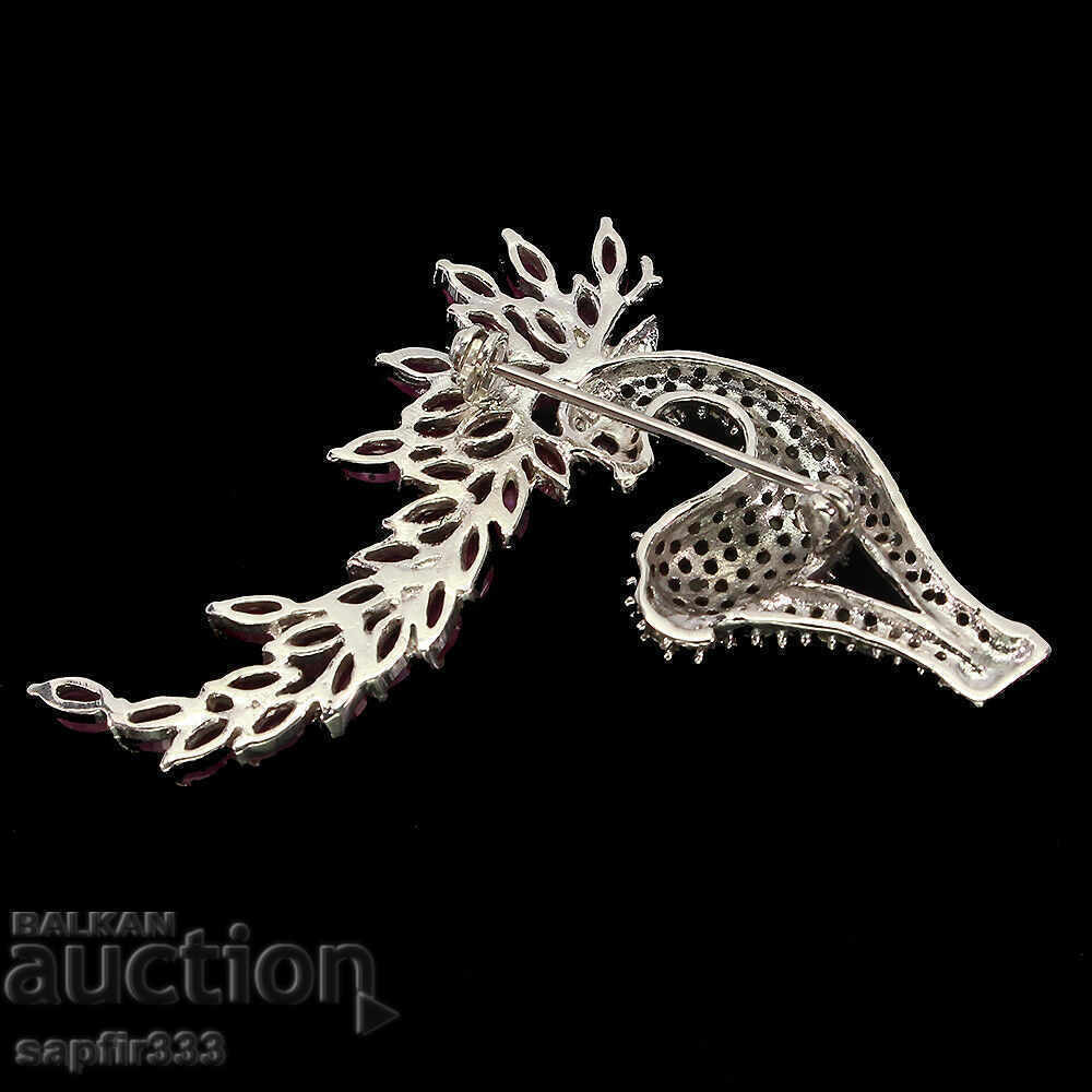 Auction CHRISTMAS DEER LUXURY BROOCH WITH RUBIES Auction CHRISTMAS DEER LUXURY BROOCH WITH RUBIES
