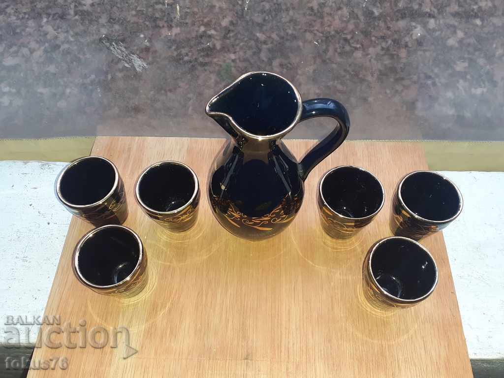 Delivery of Service for heated brandy glazed Trojan ceramics gilt Delivery of Service for heated brandy glazed Trojan ceramics gilt