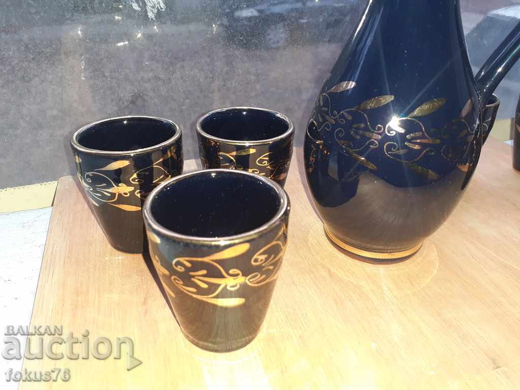 Service for heated brandy glazed Trojan ceramics gilt - 7 Service for heated brandy glazed Trojan ceramics gilt - 7