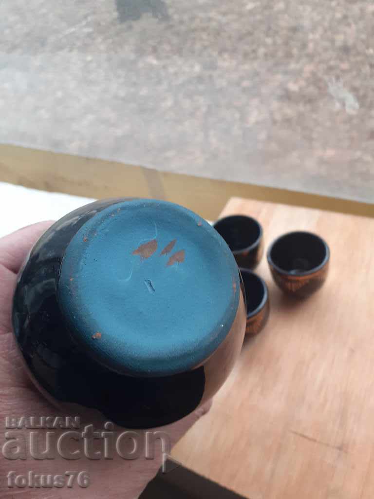 Delivery of Service for heated brandy glazed Trojan ceramics gilt Delivery of Service for heated brandy glazed Trojan ceramics gilt