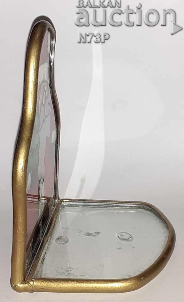 Delivery of OLD PRIEST. GLASS AND BRONZE. Delivery of OLD PRIEST. GLASS AND BRONZE.