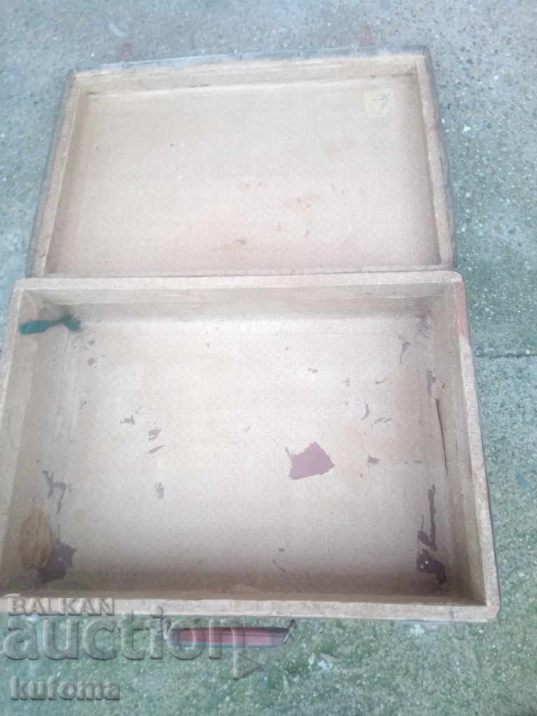 Old Bulgarian suitcase - 5 Old Bulgarian suitcase - 5
