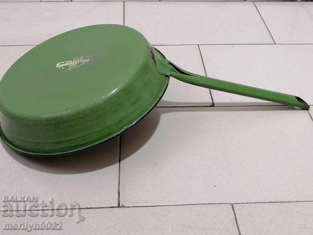 Auction  Enameled pan, pan LGB early social