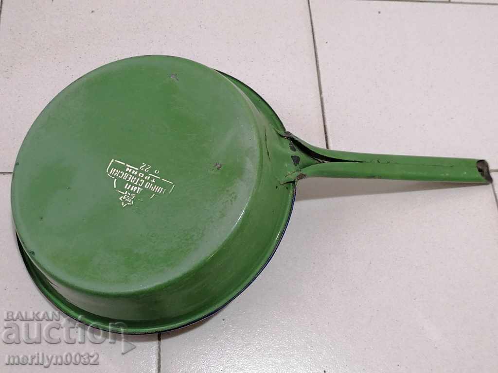 Auction Enameled pan, pan LGB early social Auction Enameled pan, pan LGB early social