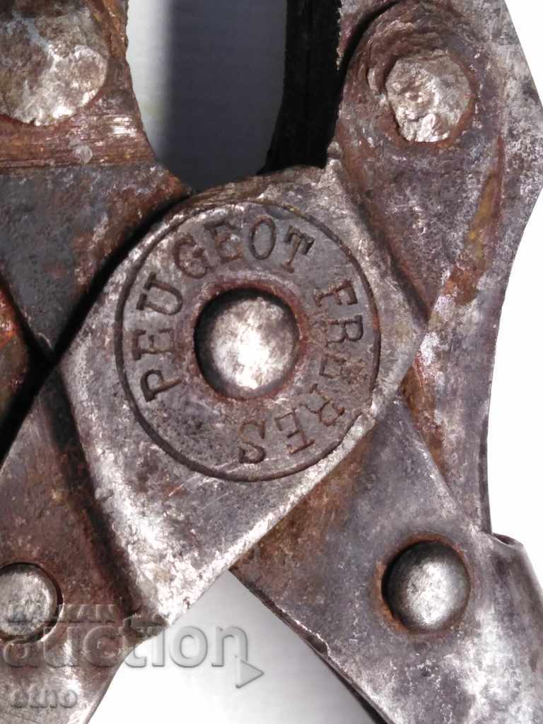 VINTAGE TOOL, PLIERS, APPLIANCE with price 55.00 BGN | € 28.12 VINTAGE TOOL, PLIERS, APPLIANCE with price 55.00 BGN | € 28.12