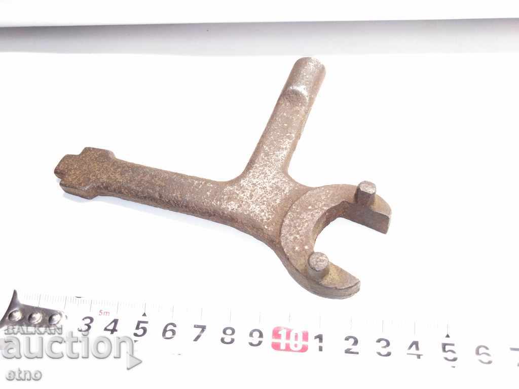 VINTAGE ZIPOV TOOL, KEY, VSV - 5 VINTAGE ZIPOV TOOL, KEY, VSV - 5