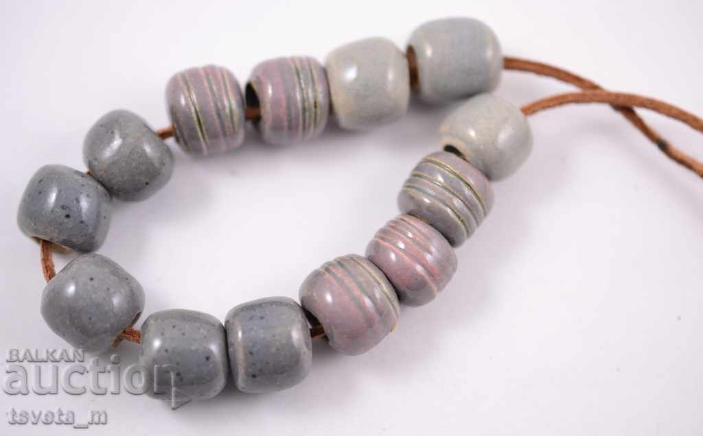 Licitație Colier / colier, ceramica si piele Licitație Colier / colier, ceramica si piele