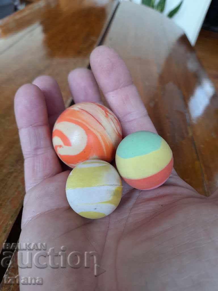 Old bouncing ball, balls with price 15.00 BGN | € 7.67