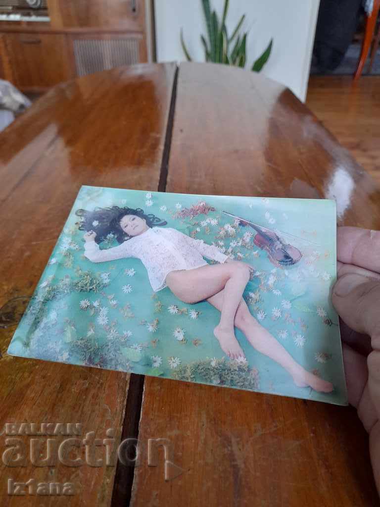 Auction  Old overflowing card