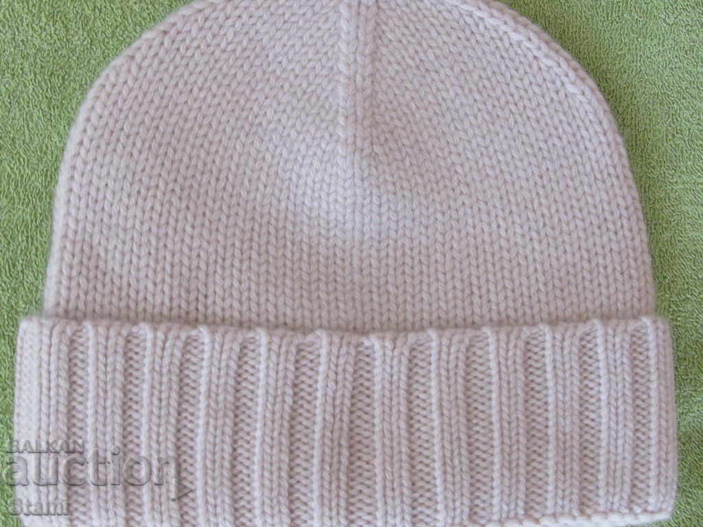 Delivery of GOBI Women's Knitted Hat, 100% Cashmere, Cappuccino, Mongolia Delivery of GOBI Women's Knitted Hat, 100% Cashmere, Cappuccino, Mongolia