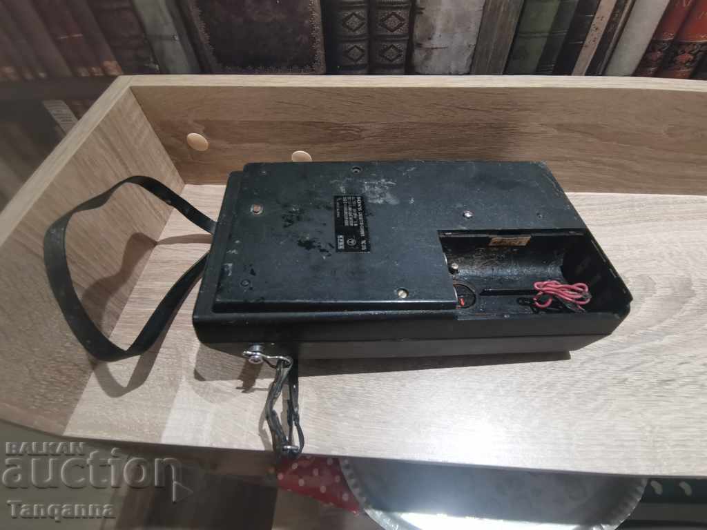 Cassette player with price 25.00 BGN | € 12.78 Cassette player with price 25.00 BGN | € 12.78