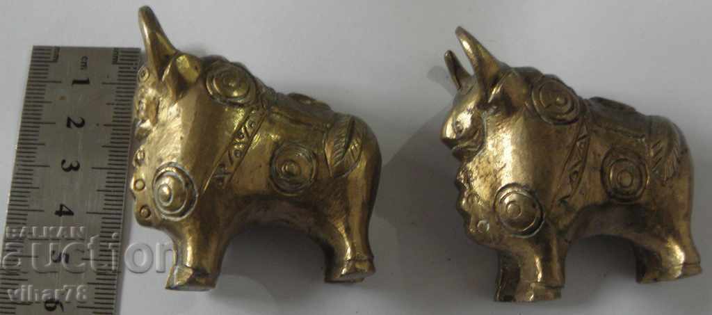 BRONZE BUFFALO FIGURES - 5 BRONZE BUFFALO FIGURES - 5