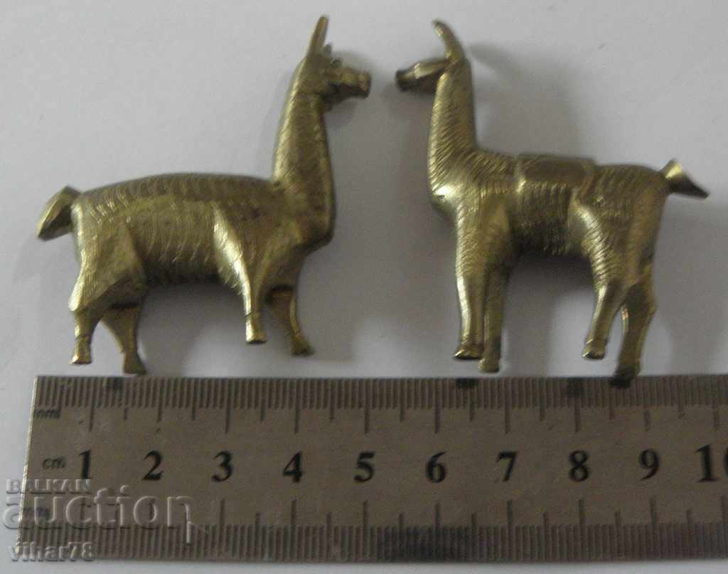 Auction BRONZE LAMA FIGURES Auction BRONZE LAMA FIGURES