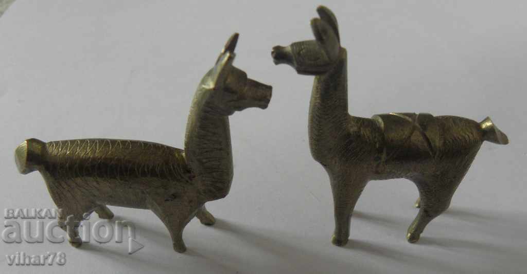 Delivery of BRONZE LAMA FIGURES Delivery of BRONZE LAMA FIGURES