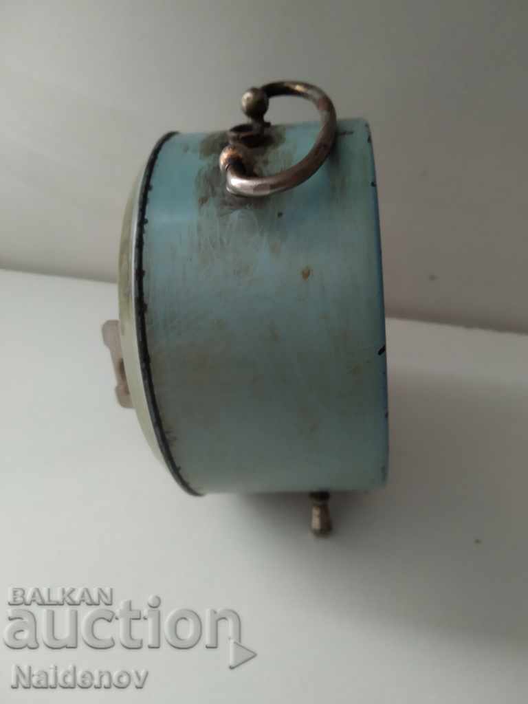 Auction Desktop Clock Peter works Auction Desktop Clock Peter works