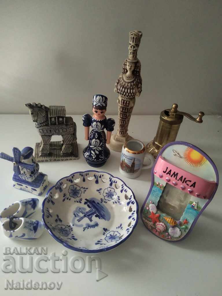 Lot porcelain ceramics wood grinder with price 30.00 BGN | € 15.34 Lot porcelain ceramics wood grinder with price 30.00 BGN | € 15.34