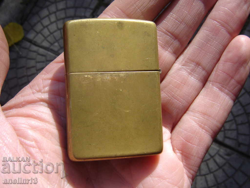 ЗАПАЛКА ZIPPO с цена € 18.00 | 35.20 лв.