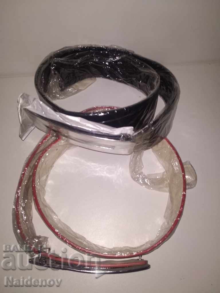 Дамски кожени колани 2 бр. Нови с цена 20.00 лв. | € 10.23 Дамски кожени колани 2 бр. Нови с цена 20.00 лв. | € 10.23