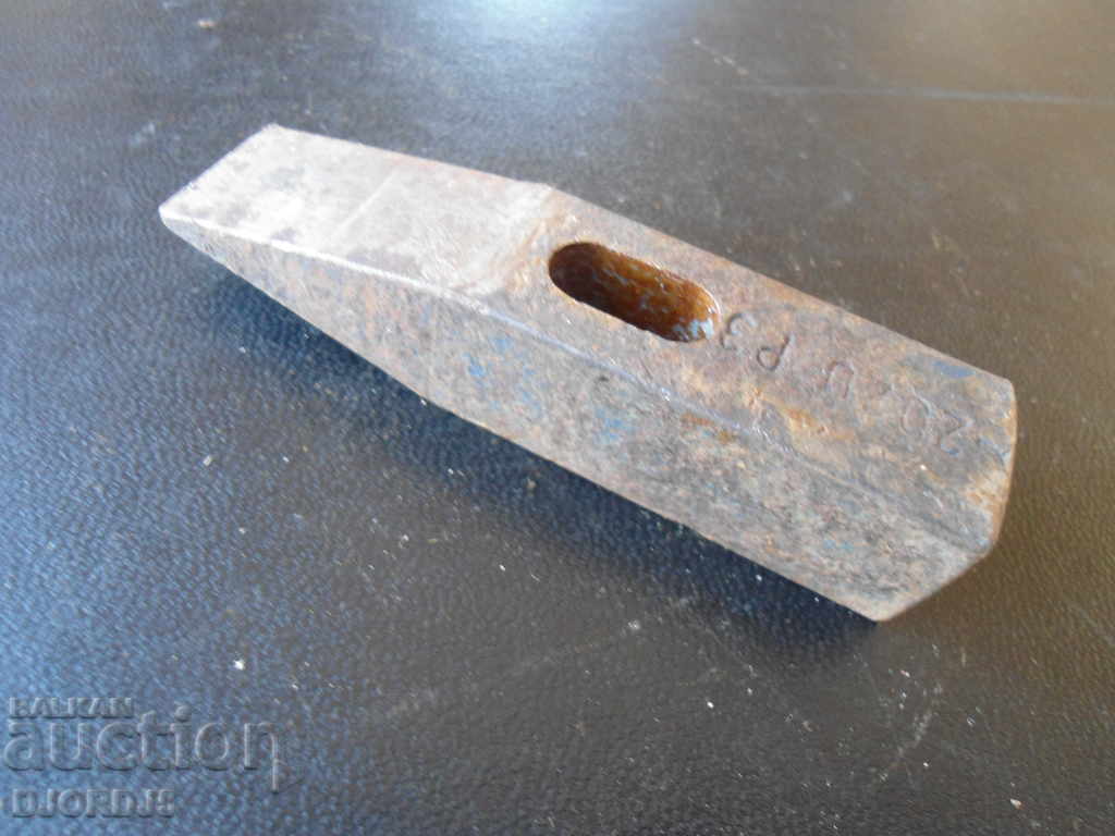 Auction Old hammer, highlighted Auction Old hammer, highlighted