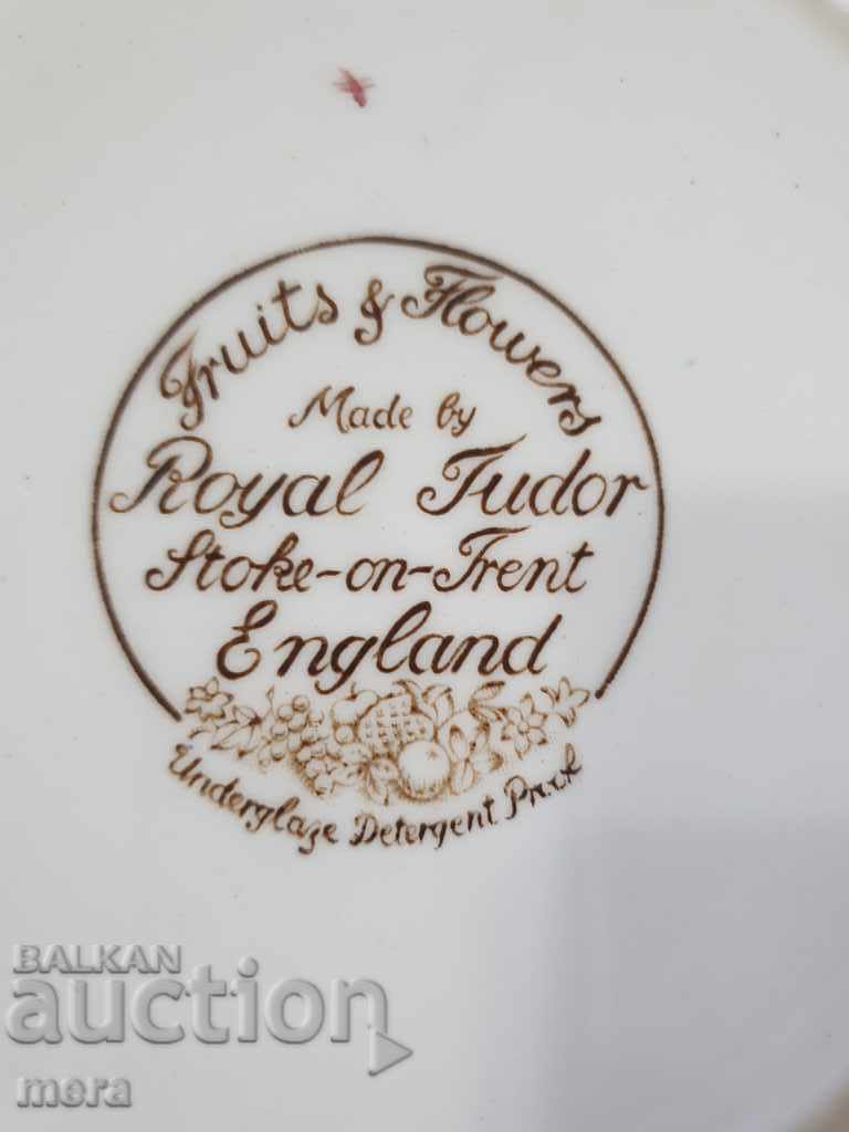 Delivery of Porcelain plate-fruits & flowers made by royal tudor front Delivery of Porcelain plate-fruits & flowers made by royal tudor front