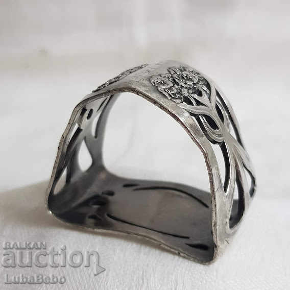 Napkin ring in Art Nouveau WMF style. - 5 Napkin ring in Art Nouveau WMF style. - 5