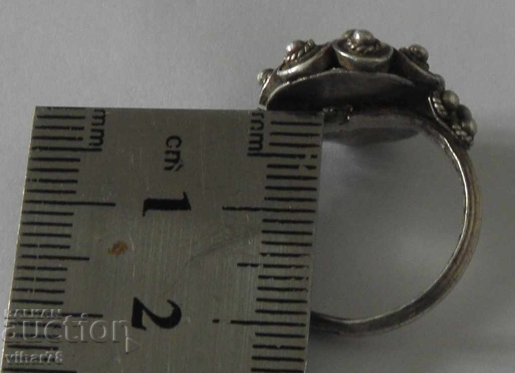 WOMEN'S SILVER RING - 5 WOMEN'S SILVER RING - 5