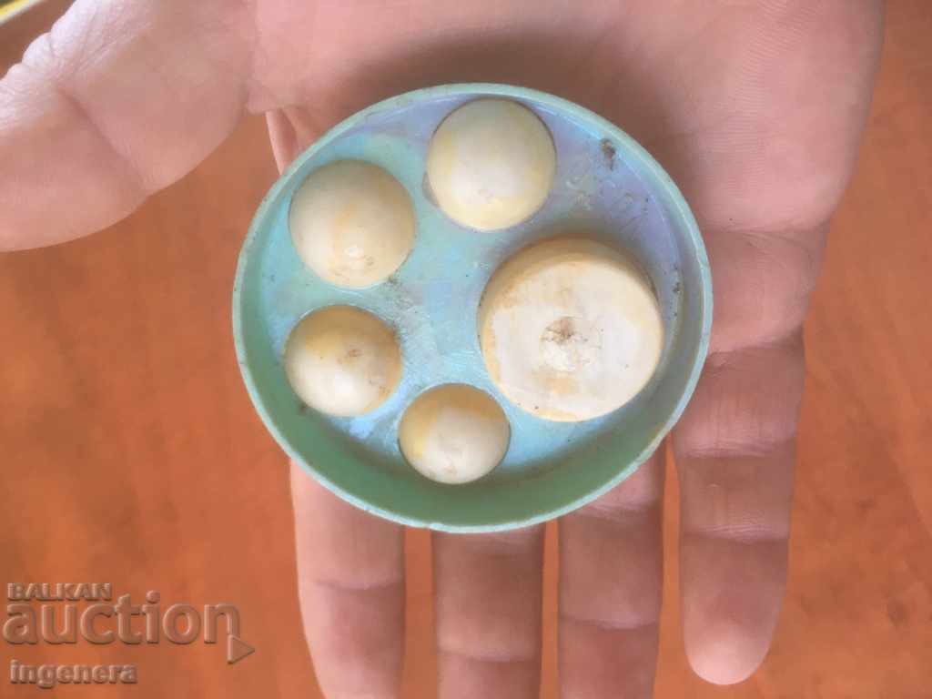 Auction PALETTE DRAWING PAINT PAINTING Auction PALETTE DRAWING PAINT PAINTING