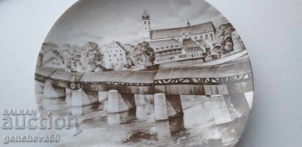 1988 Πιάτο πορσελάνης "Old Bridge" για συλλογή με τιμή € 12.00 | 23.47 BGN