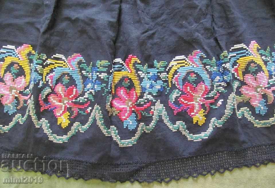 Folk Art Women's Costume Apron with price 49.00 BGN | € 25.05 Folk Art Women's Costume Apron with price 49.00 BGN | € 25.05