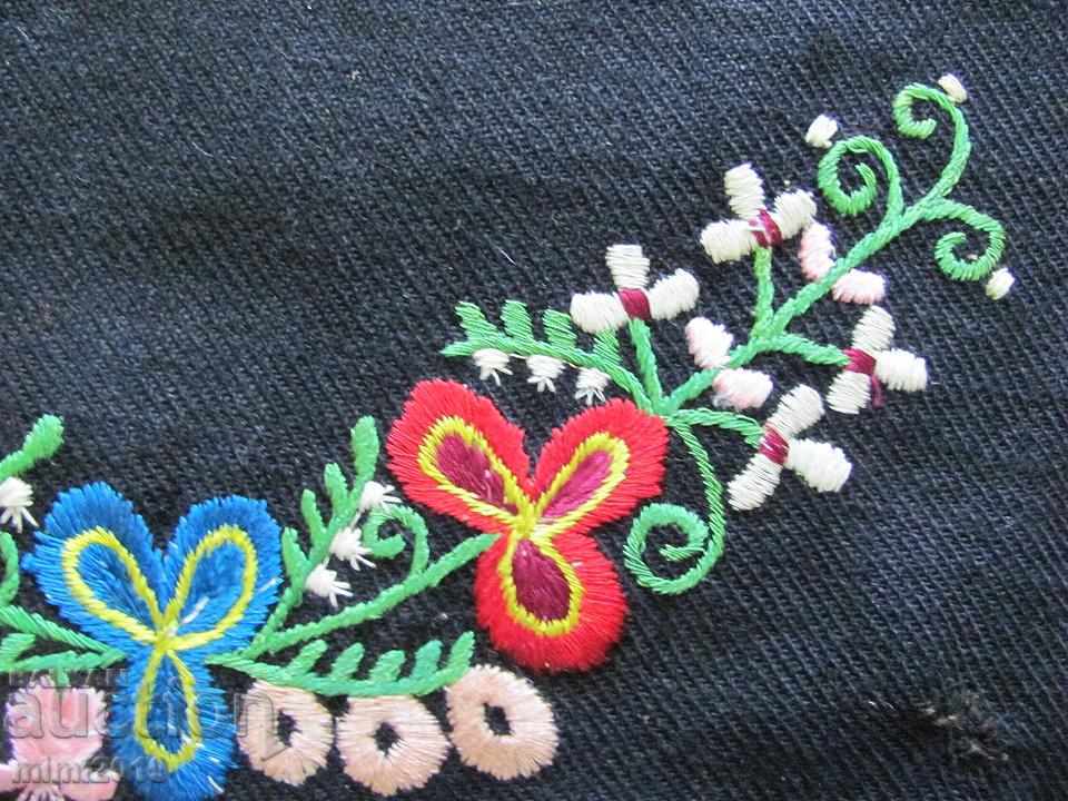 Folk Art Women's Costume Apron - 6 Folk Art Women's Costume Apron - 6