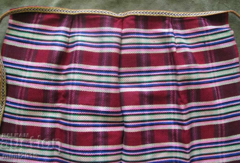 Ποδιά Λαϊκής Τέχνης Γυναικεία Ενδυμασία με τιμή 35.00 BGN | € 17.90 Ποδιά Λαϊκής Τέχνης Γυναικεία Ενδυμασία με τιμή 35.00 BGN | € 17.90