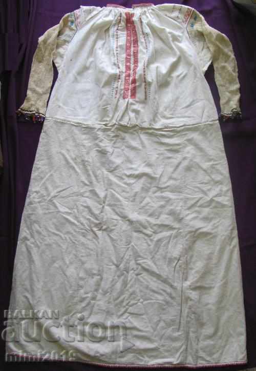 19th century Folk Art Women's Shirt Macedonia