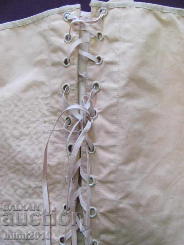 Delivery of 30s Old Women's Authentic Garter Belt Corset Delivery of 30s Old Women's Authentic Garter Belt Corset