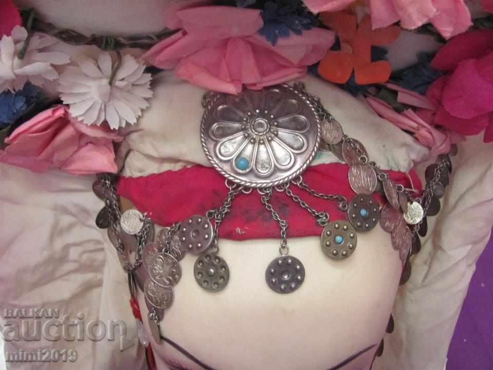 Folk Art Old Head Decoration, Head of Flowers with price 175.00 BGN | € 89.48 Folk Art Old Head Decoration, Head of Flowers with price 175.00 BGN | € 89.48