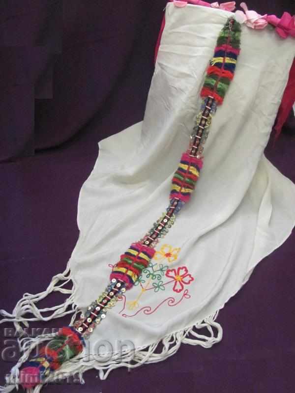 Auction Folk Art Old Head Decoration, Head of Flowers Auction Folk Art Old Head Decoration, Head of Flowers