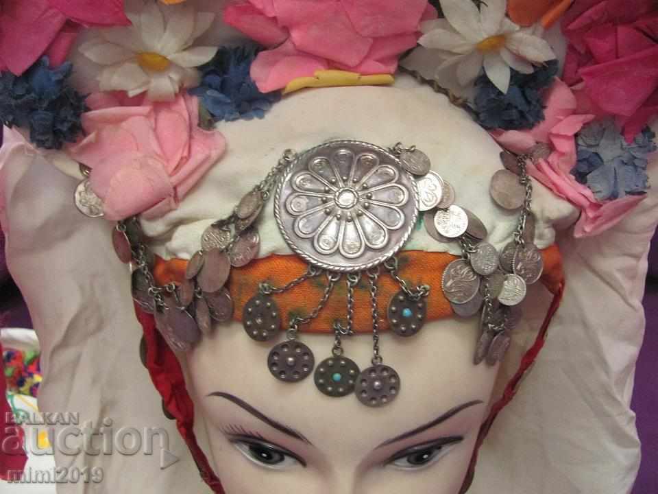 Folk Art Old Head Decoration, Head of Flowers with price 175.00 BGN | € 89.48 Folk Art Old Head Decoration, Head of Flowers with price 175.00 BGN | € 89.48