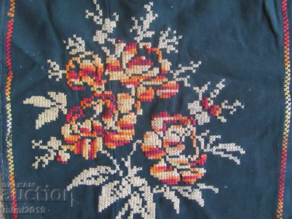 1914 Handmade Monogram Bed Cover - 7 1914 Handmade Monogram Bed Cover - 7