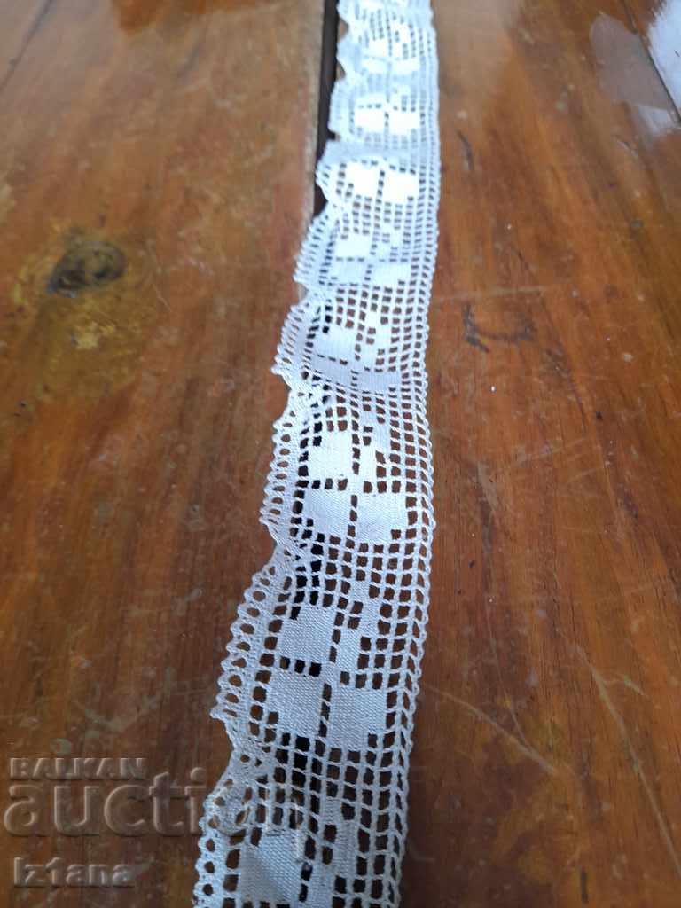 Old lace with price 16.00 BGN | € 8.18 Old lace with price 16.00 BGN | € 8.18